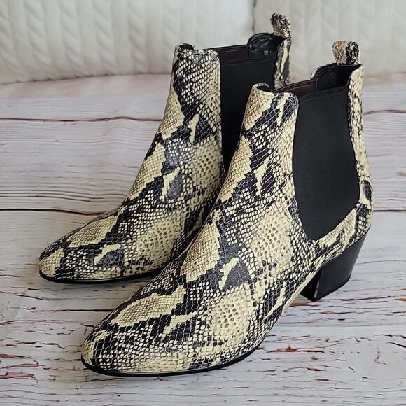 SAM EDELMAN Western Styled Snake Patterned Ankle Boots Size 7 - Picture 2 of 9